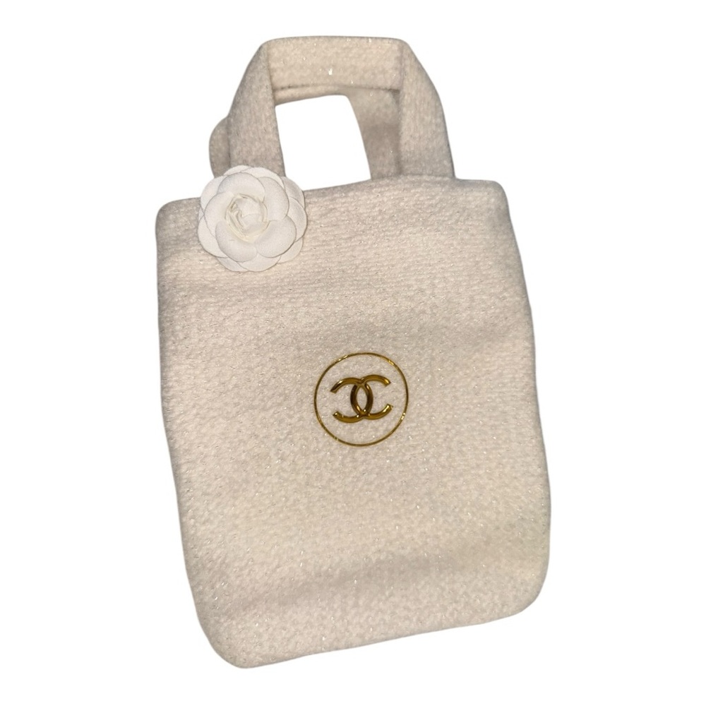 CHANEL BNIB Ivory Tote with Gold CC Logo | Chanel Camellia Flower included